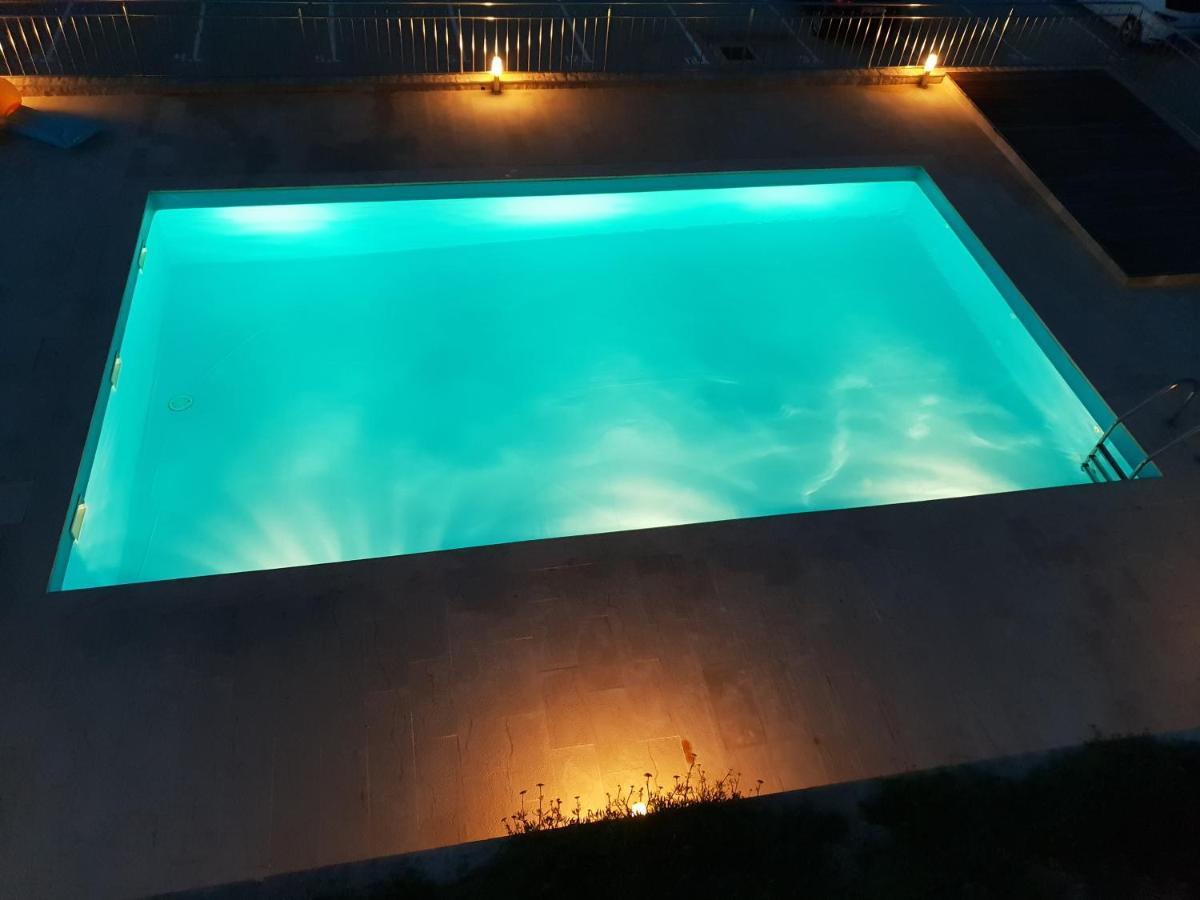 Studio Apartma Pag Blue Ocean 1 With Sea View Pag Town Exteriör bild