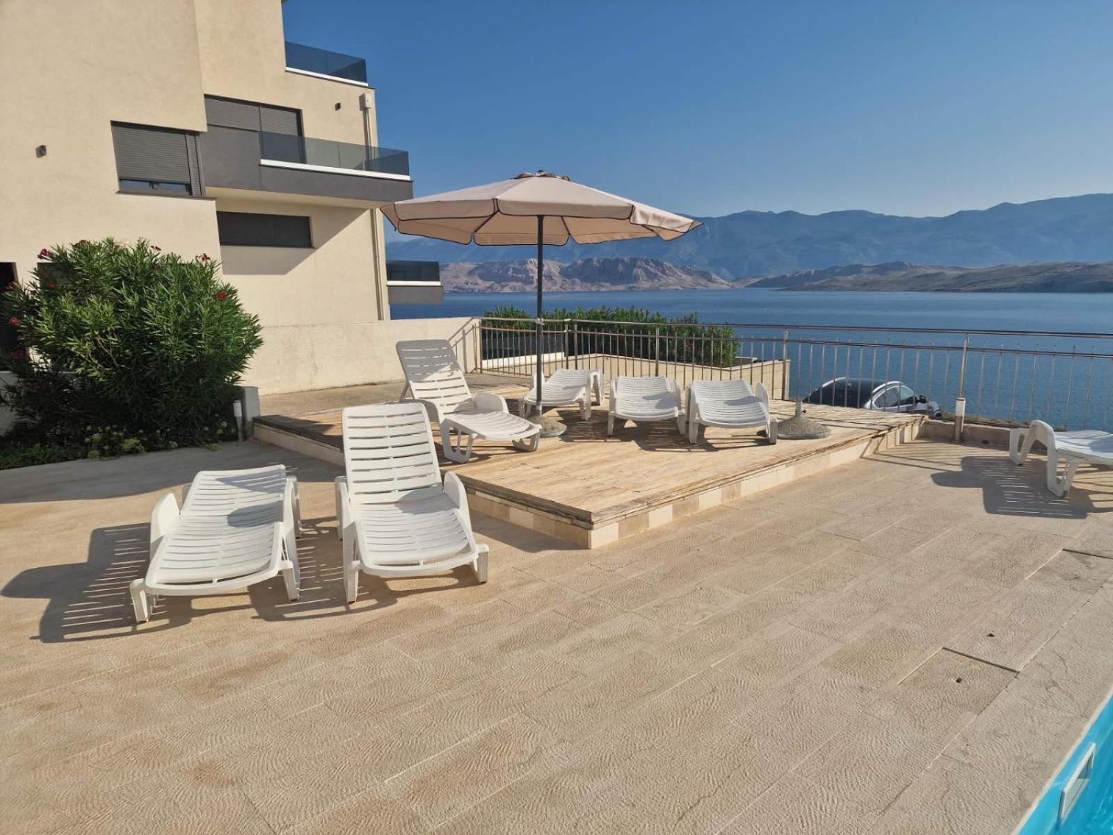 Studio Apartma Pag Blue Ocean 1 With Sea View Pag Town Exteriör bild